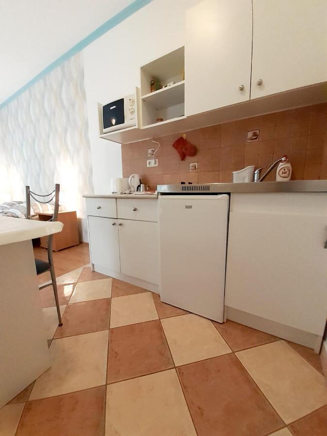 Kehidakustány Petra Apartmanhaz מראה חיצוני תמונה